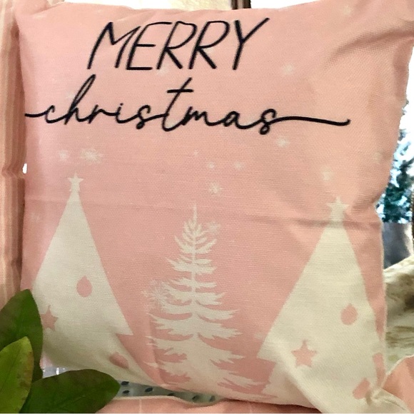 New Pink Christmas “Merry Christmas” Accent Pillow Cover - Picture 1 of 8